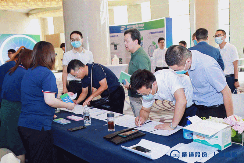 1633942583573806.gif 3.gif